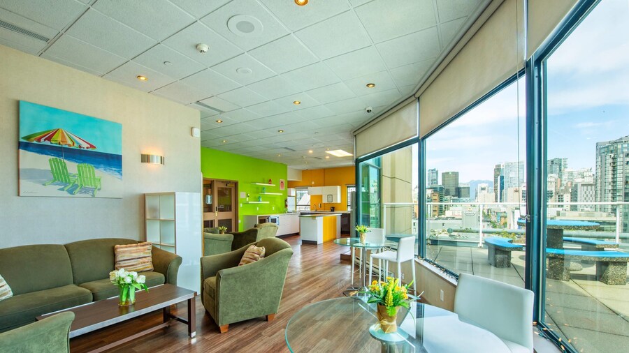 Grand Park Hotel & Suites Downtown Vancouver, an Ascend Collection Hotel