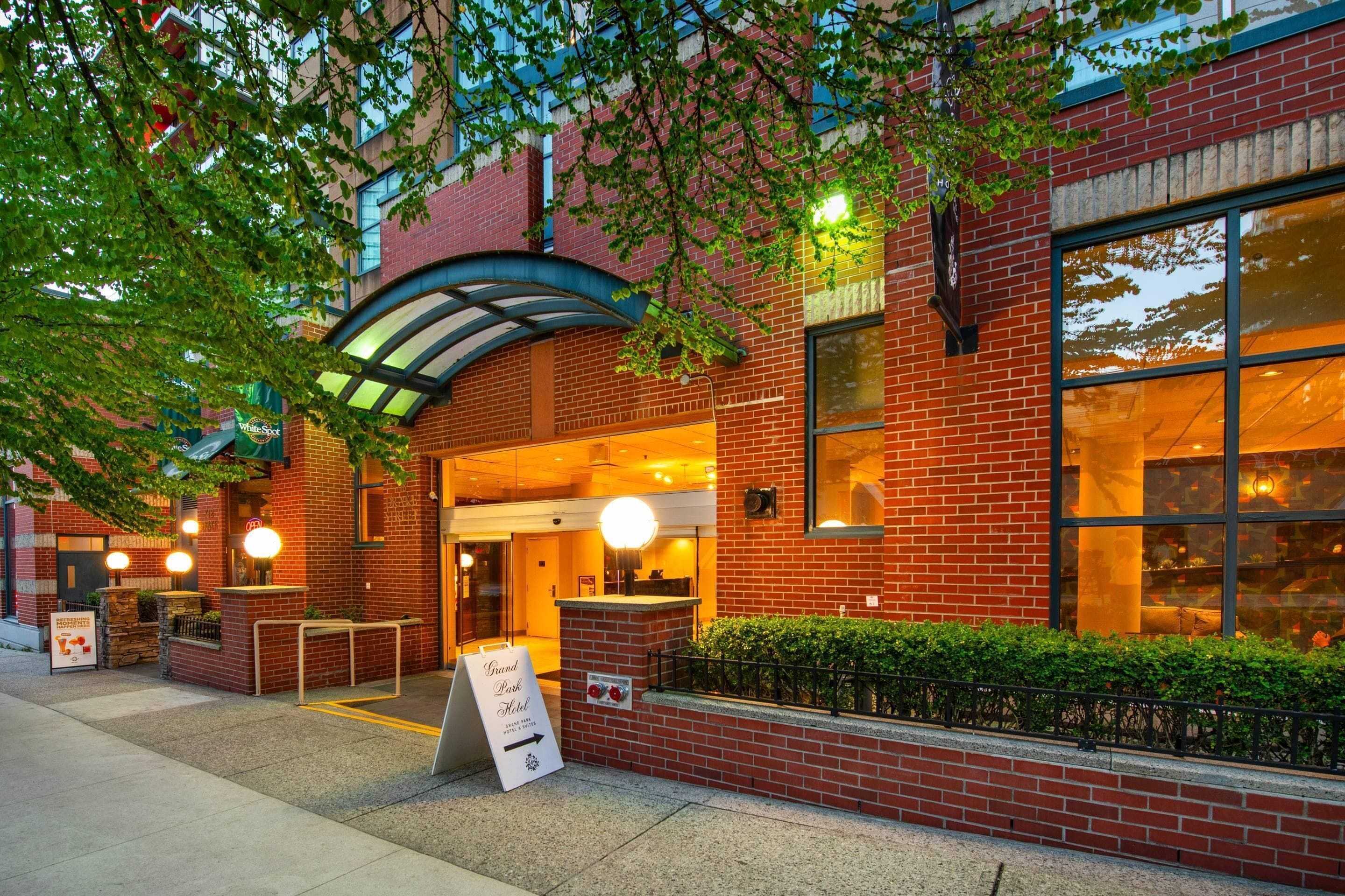 Photo - Grand Park Hotel & Suites Downtown Vancouver, an Ascend Collection Hotel