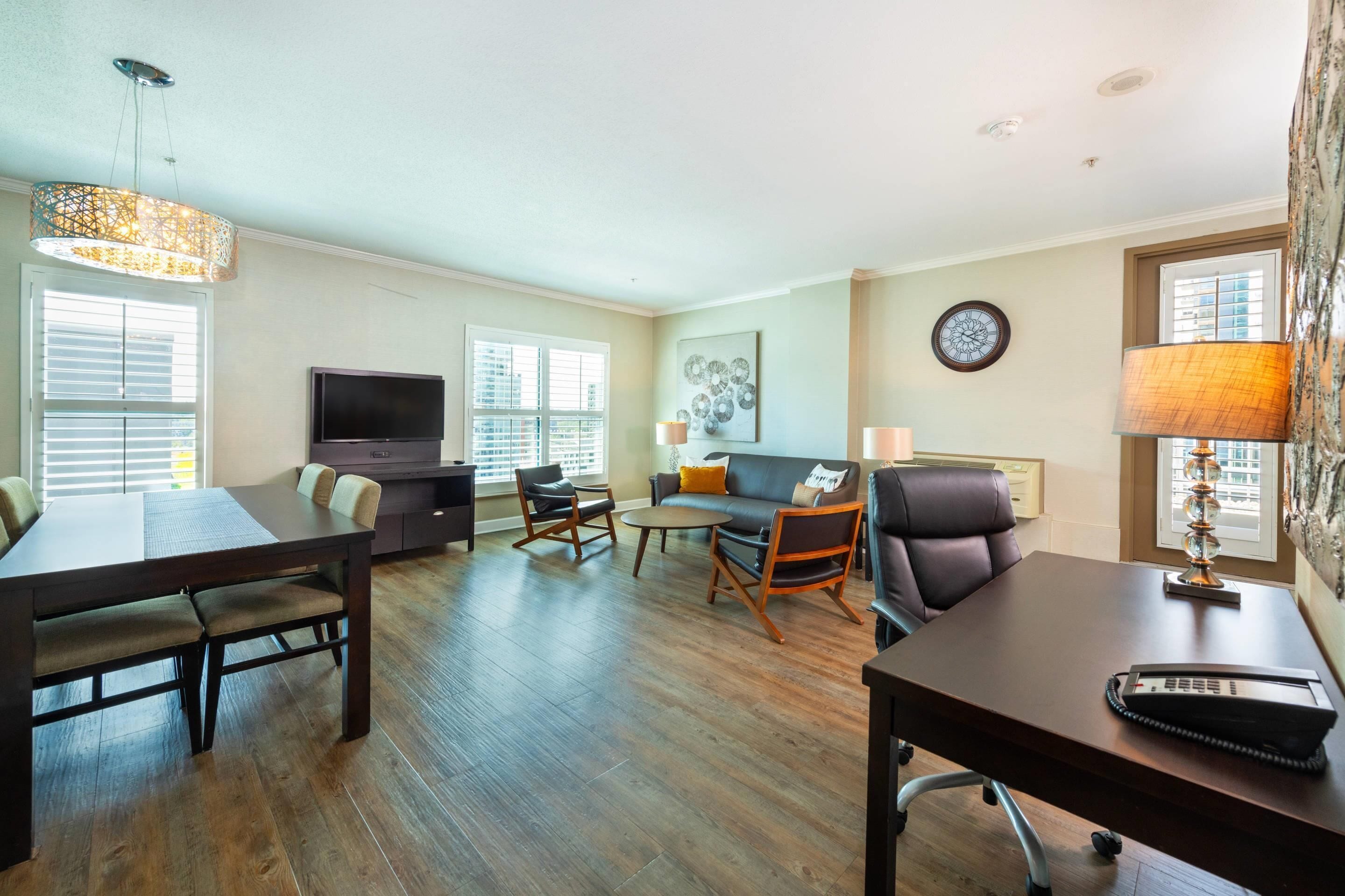 Photo - Grand Park Hotel & Suites Downtown Vancouver, an Ascend Collection Hotel