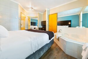 Suite, 1 trĂšs grand lit, non-fumeur (Efficiency) | Coffre-fort, bureau, espace de travail pour ordinateurs portables