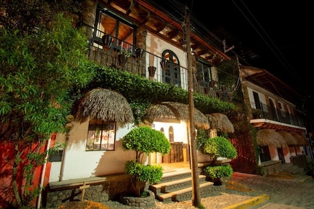 Fachada de la propiedad