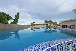 Outdoor pool, sun loungers