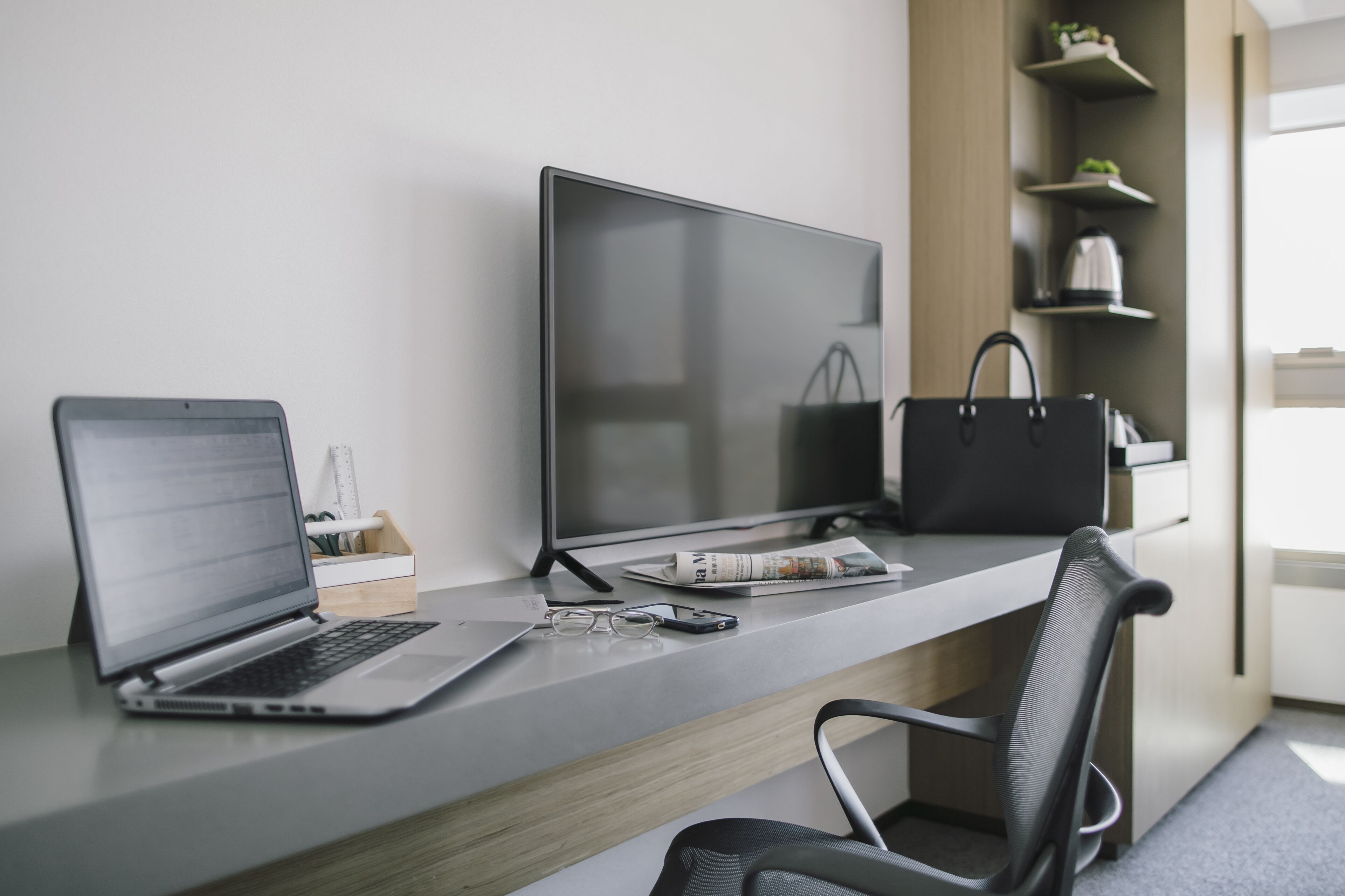 premium business king room | living area