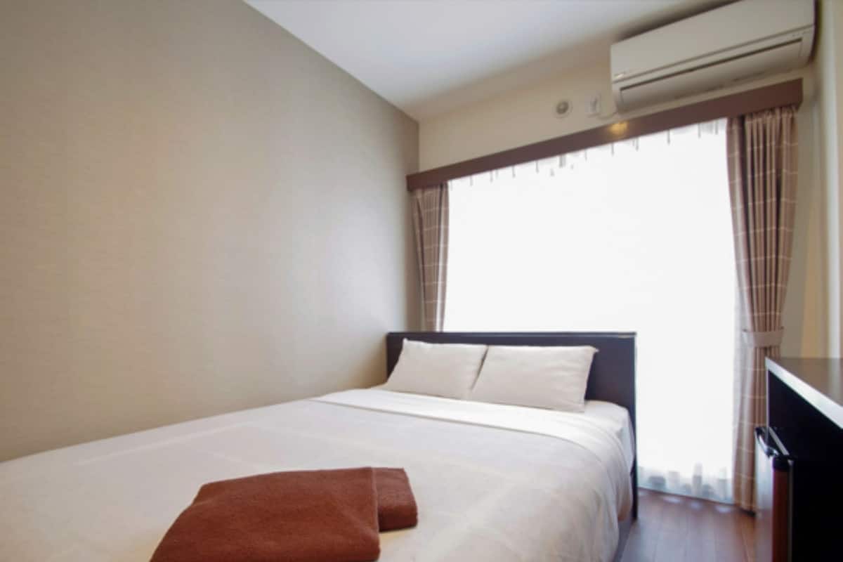 Quarto casal, para não fumantes | Wi-Fi de cortesia, roupa de cama