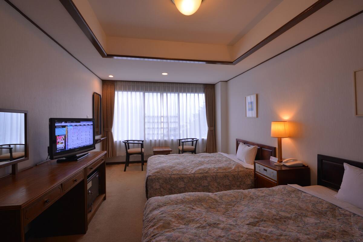 Coffres-forts dans les chambres, bureau, Wi-Fi gratuit