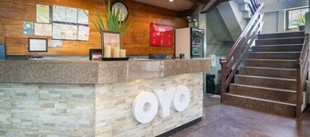 OYO 560 Stonewood Hotel