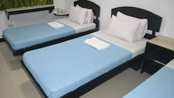 1 bedroom, desk, free WiFi, bed sheets
