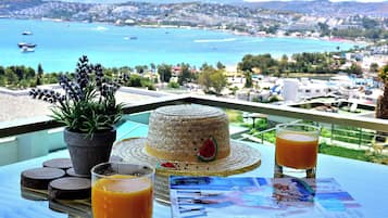 Family Apartment, 2 Bedrooms, Lanai, Sea View | View from room