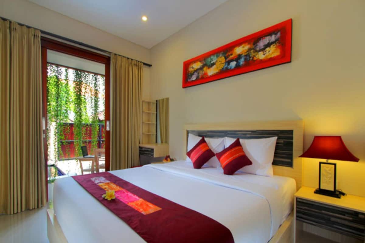 Minibar, una cassaforte in camera, una scrivania, Wi-Fi gratuito