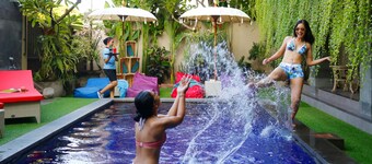 Vansari Hotel
