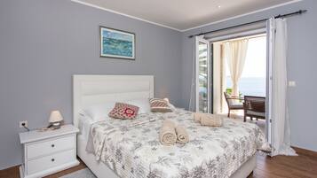 Apartment, 1 Bedroom, Terrace, Sea View | Premium bedding, iron/ironing board, free WiFi, bed sheets