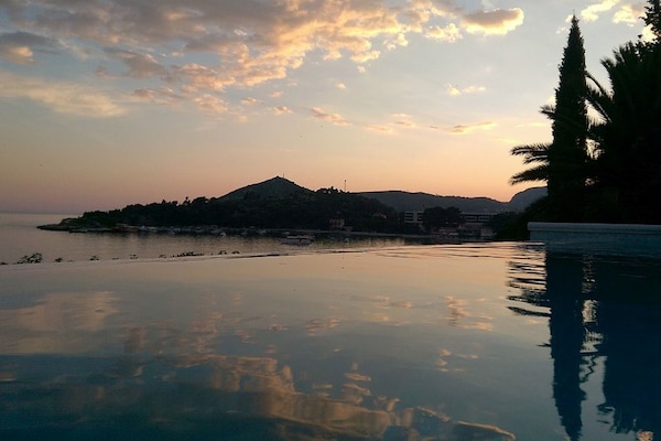 Apartament, 1 dormitori | Piscina de vora infinita | Piscina a l'aire lliure