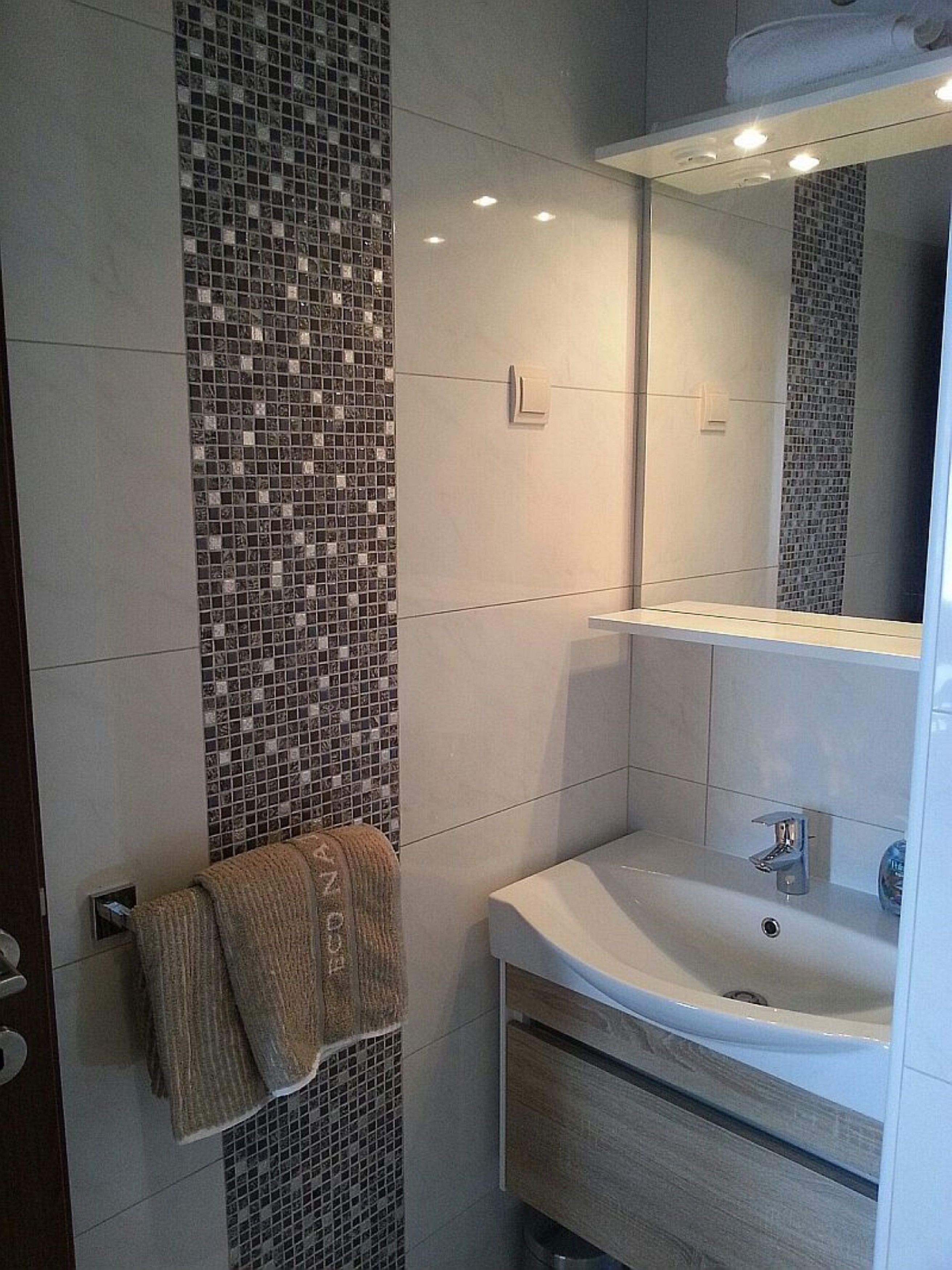 apartment, 1 bedroom | bathroom | shower, towels