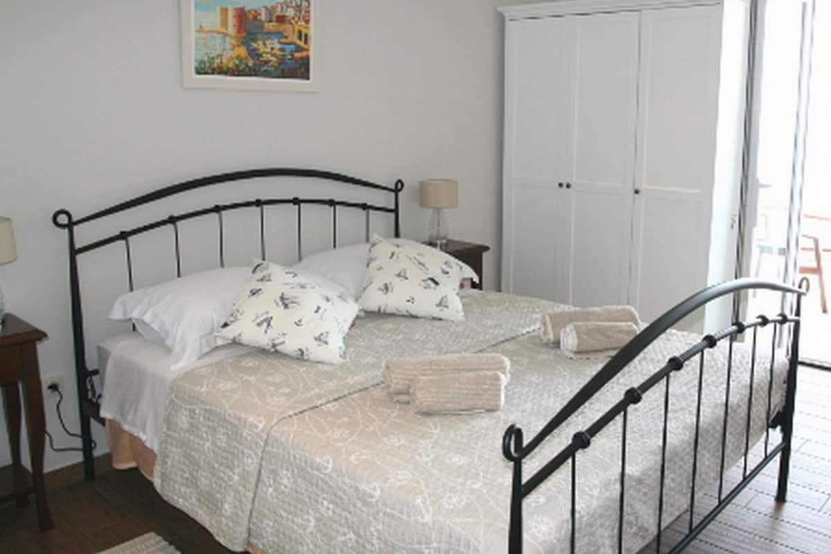 Ropa de cama de alta calidad, tabla de planchar con plancha y cunas