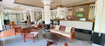 โรงแรมคริสตัล กระบี่