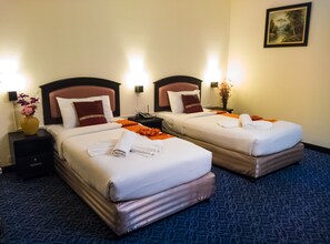 Bureau, rideaux occultants, lits pliants/supplémentaires, Wi-Fi gratuit