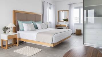 Junior Studio Suite, Sea View | Pillowtop beds, in-room safe, desk, blackout drapes