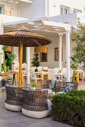 Exterior - Impressive One (Santorini)