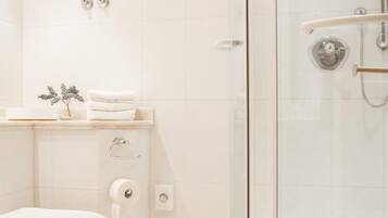 Hair dryer, towels