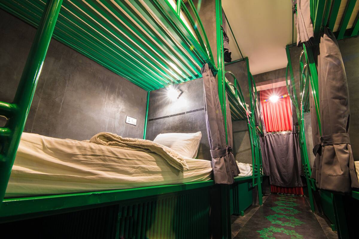In-room safe, free WiFi