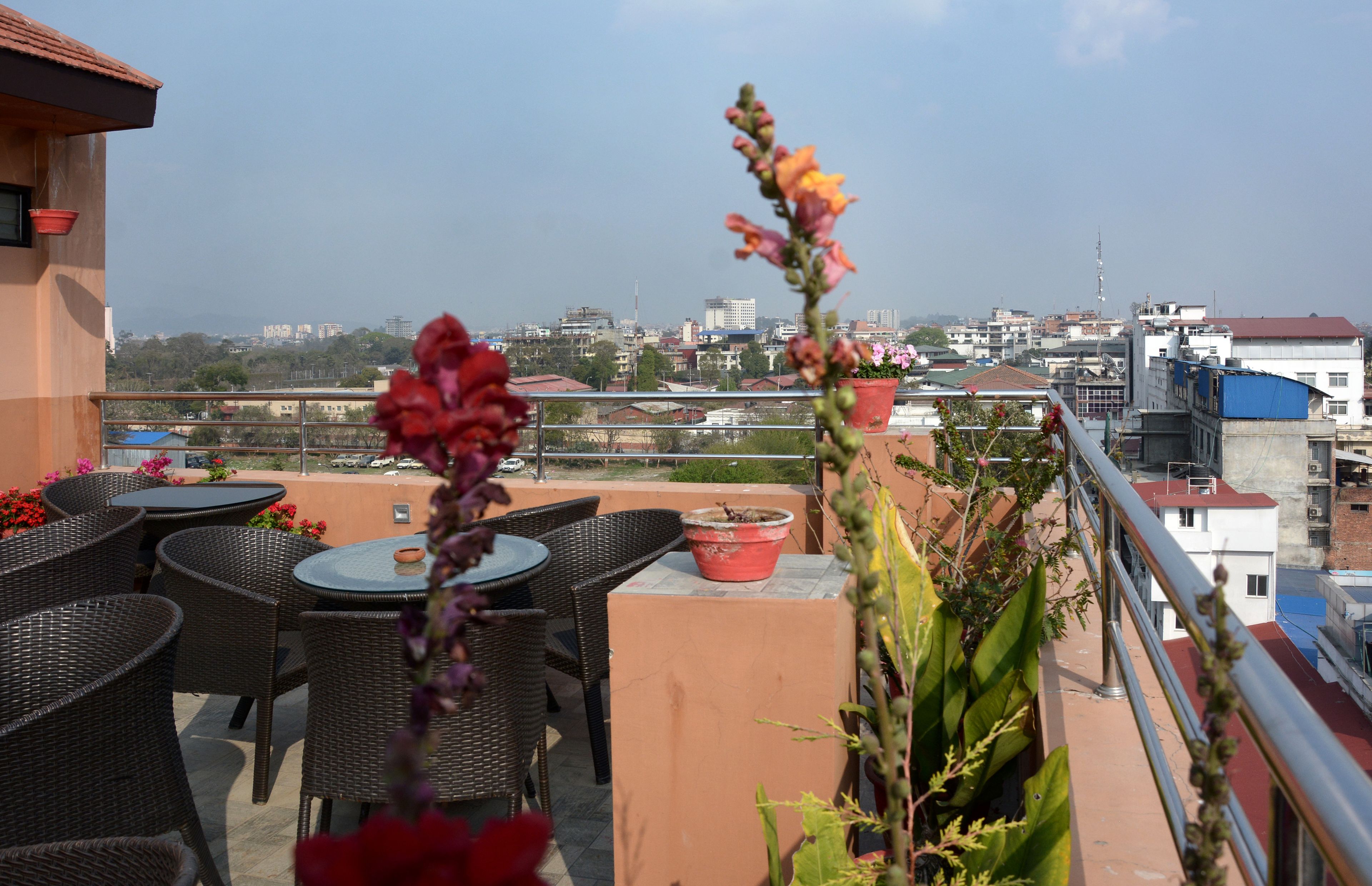 luxury suite, 1 king bed, non smoking, city view | terrace/patio