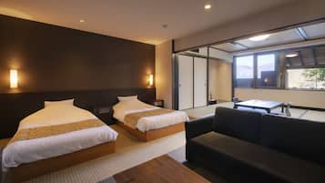 ๋๋ญ์ค๋ฃธ (Check-in by 6PM / Dinner until 7:30PM) | ์ฑ
์, ๋ฌด๋ฃ WiFi, ์นจ๋ ์ํธ