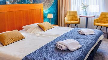 Standard Twin Room | In-room safe, desk, free WiFi