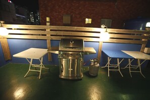 BBQ/picnic area - Bluefish Guesthouse - Hostel (Busan)