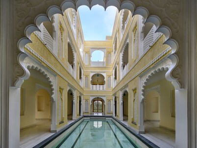 juSTa Brij Bhoomi Nathdwara