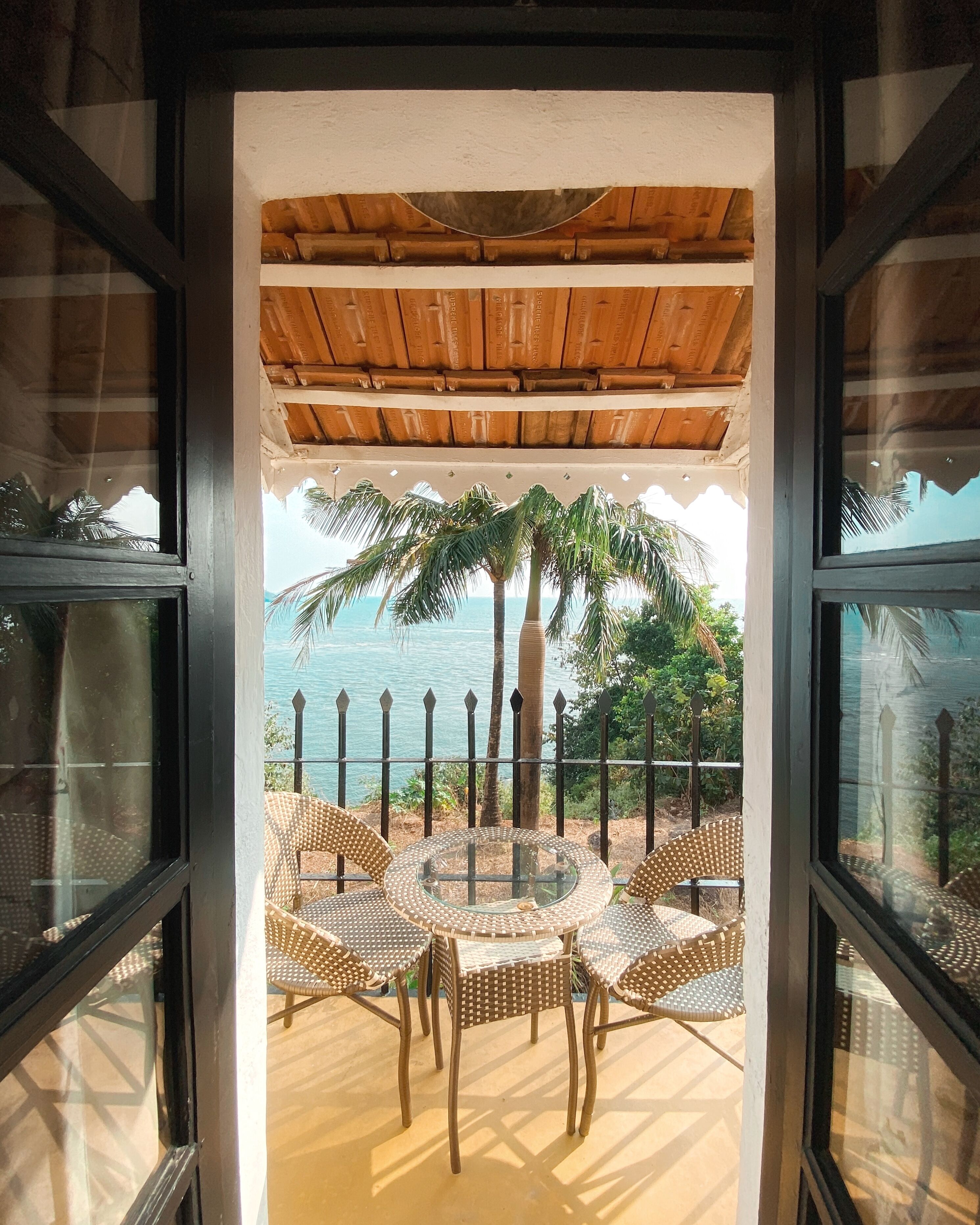 Deluxe Room, 1 Katil Raja (King), Sea View, Sea Facing | Pemandangan balkoni