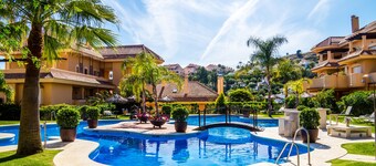 Aloha Hill Club Golf & Spa Apartments