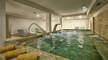 Een Turks bad/hammam, lichaamsbehandelingen, gezichtsbehandelingen