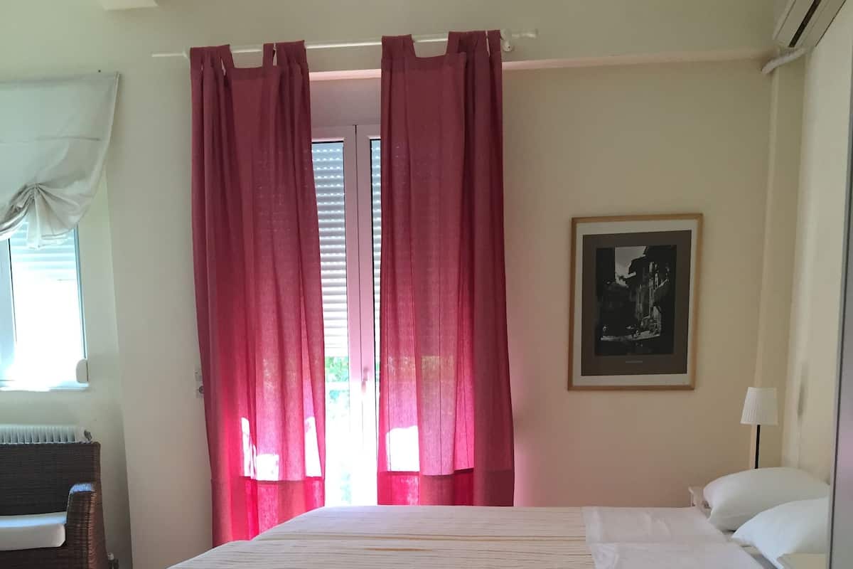 Quadruple Room | Een kluis op de kamer, individueel gedecoreerd, individueel gemeubileerd