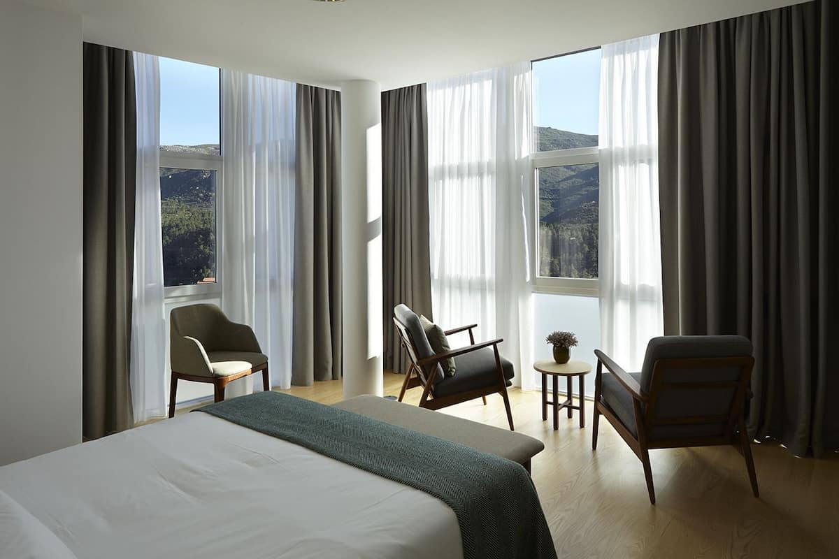 superior room | 1 bedroom, minibar, in-room safe, soundproofing