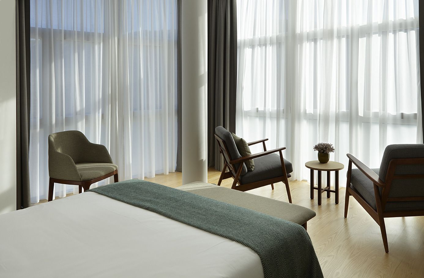 superior room | 1 bedroom, minibar, in-room safe, soundproofing