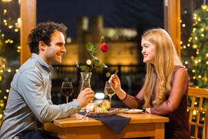 Breakfast, lunch, dinner served; British cuisine 