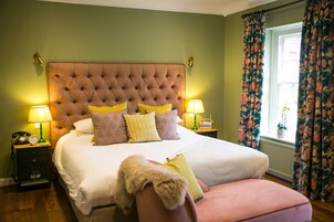 Deluxe Double or Twin Room | Desk, iron/ironing board, free WiFi, bed sheets