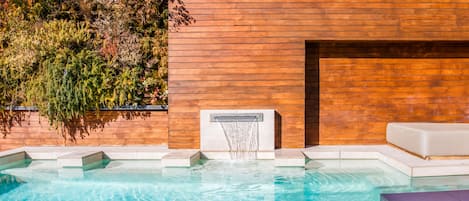 Outdoor pool, pool loungers