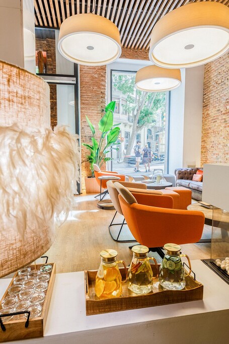 Hotel Well and Come Barcelona - view 3