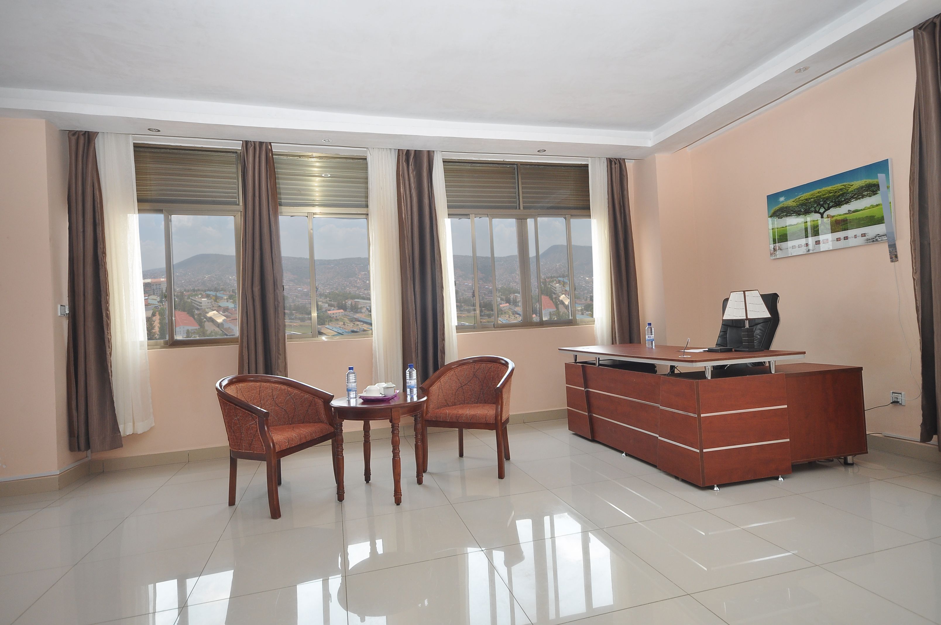 executive suite, mountain view | 1 bedroom, minibar, in-room safe, desk
