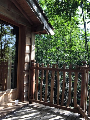 Tree House (Cabane Escalier). Ô bois dormant