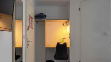Quarto duplo | Área de estar | TV