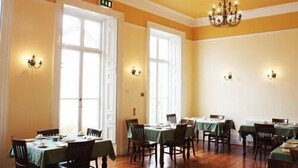 Restaurant - Belmont Hall (Newry)