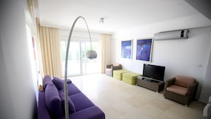 Unclassified image, 2 of 14, button - White Villa (Serik)