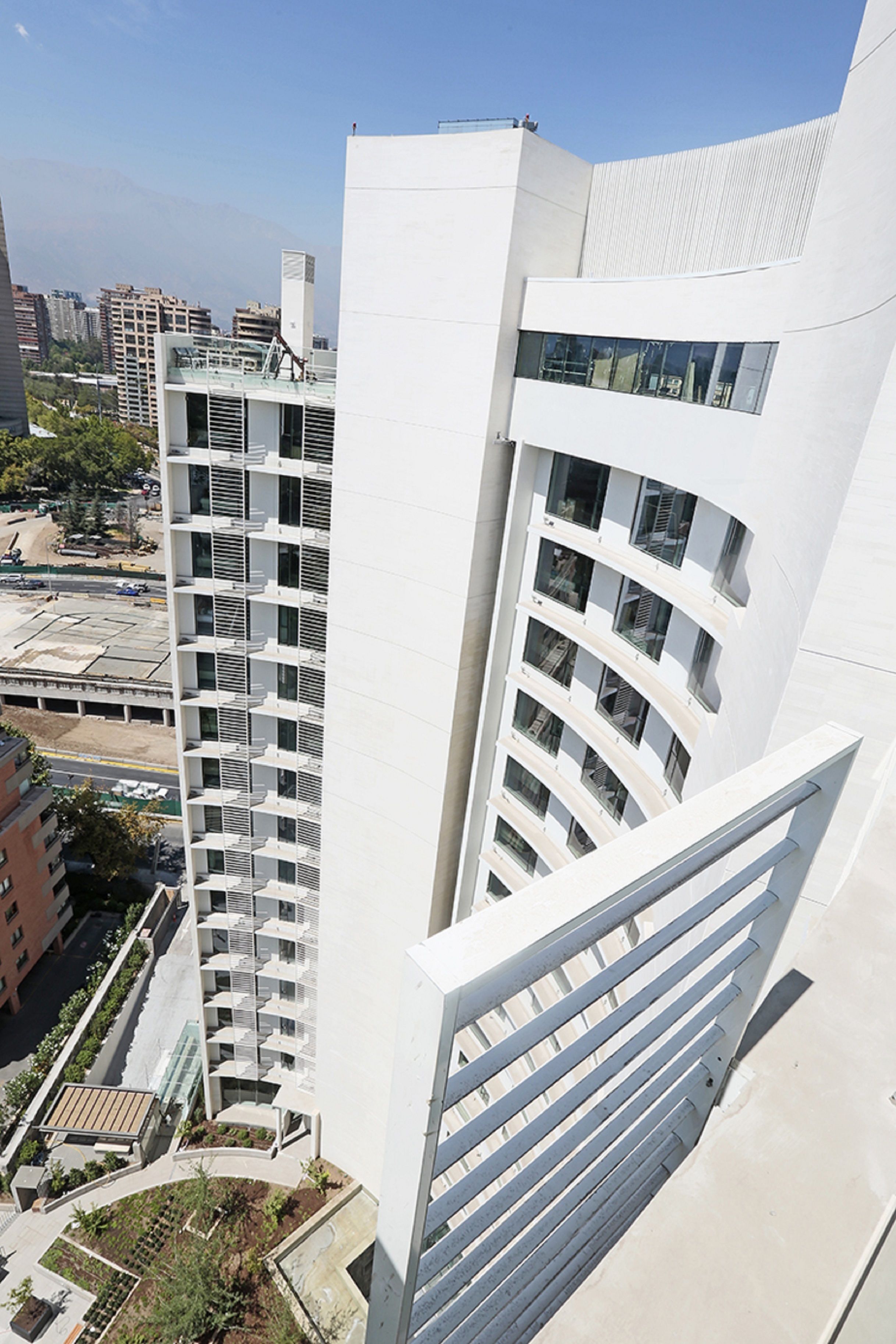 Vista frontal de la propiedad