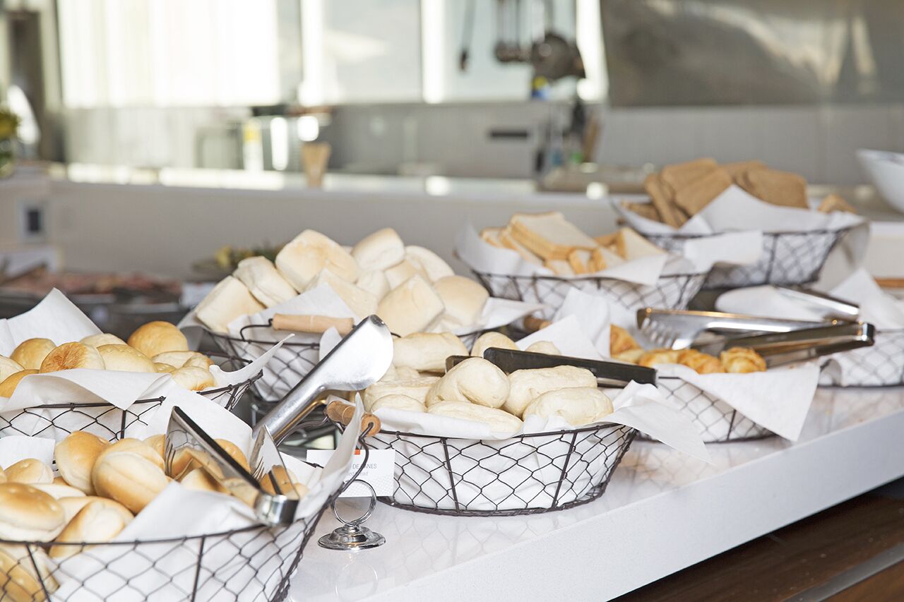 Se ofrece un desayuno bufé todos los días (por un coste adicional)