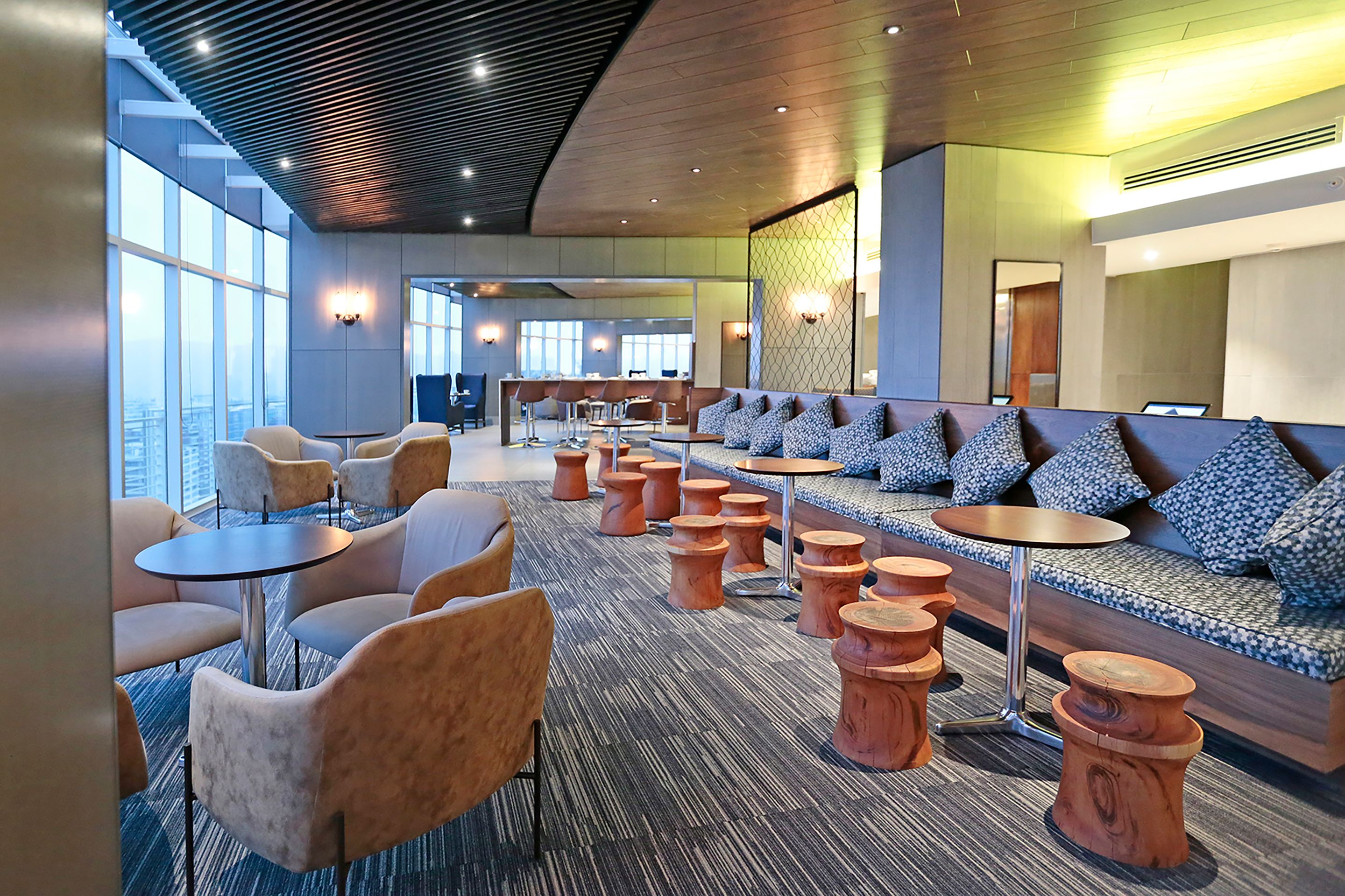 Bar lounge