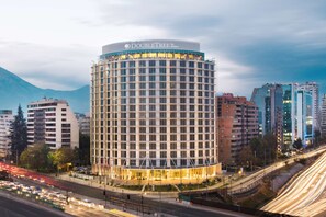 Exterior - DoubleTree by Hilton Santiago Kennedy (Santiago)