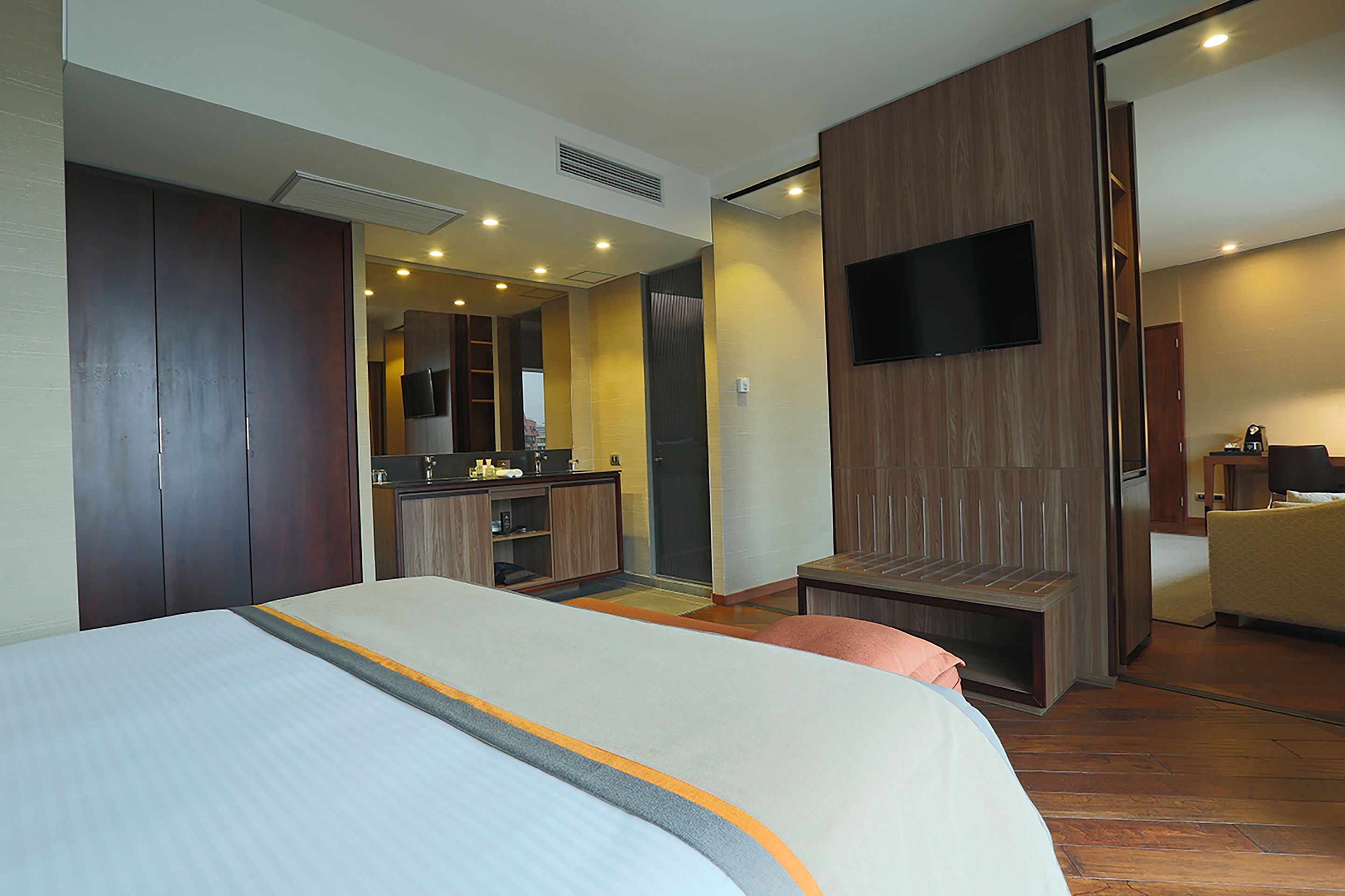 Room amenity