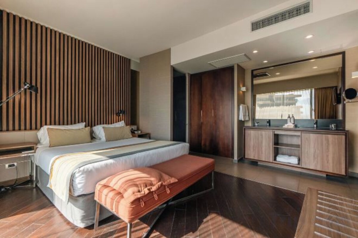 Minibar, in-room safe, desk, blackout drapes